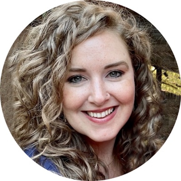 Meet your Posher, Bridget - Picture 1 of 1